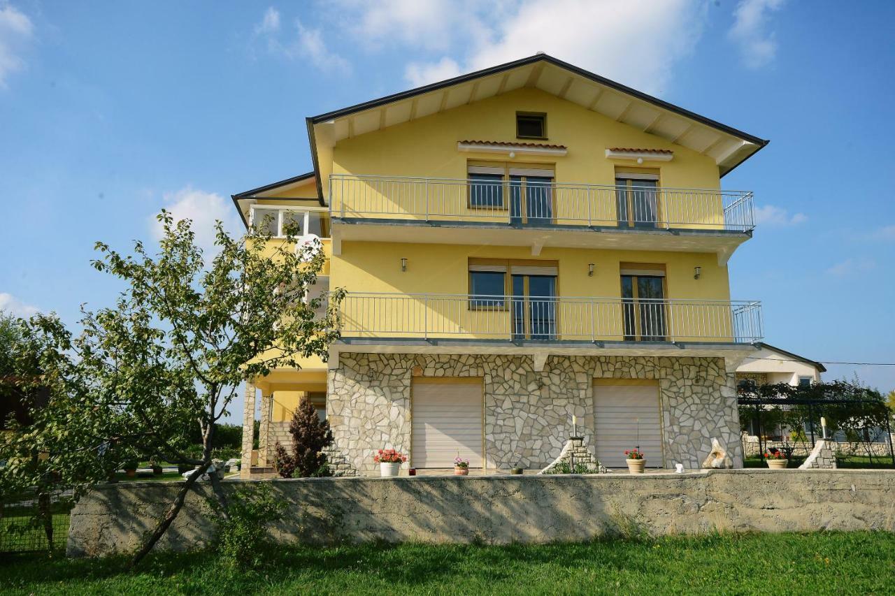 Ferienhaus Tomic Nedeščina Exterior foto