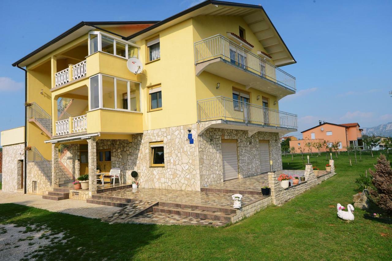 Ferienhaus Tomic Nedeščina Exterior foto